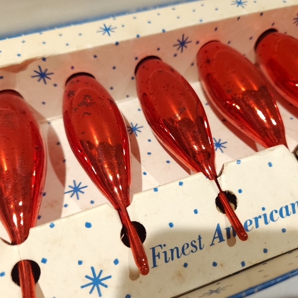 Set of 7 of 10 VTG Glass Teardrop Ornaments in Original Box - Picture 5 of 5